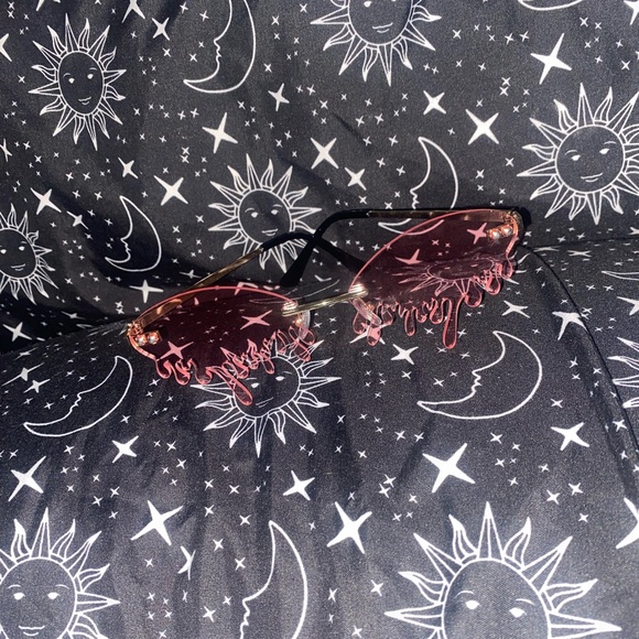 Pink Rimless Tear Shades - Picture 2 of 6